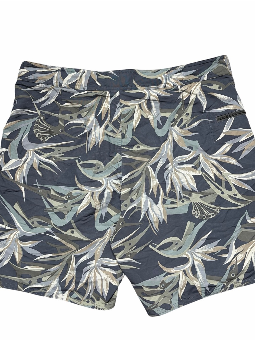 Patagonia Men’s Wavefarer Board Shorts Floral Bird Print Blue Size 34 Beach
